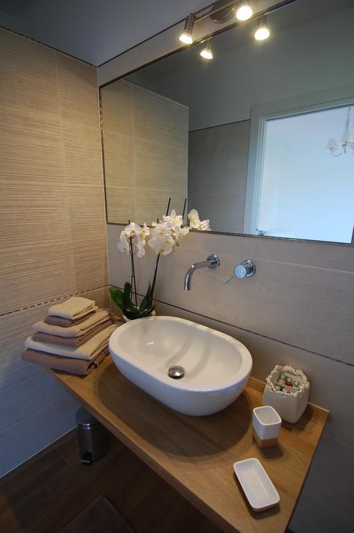 B&B La Gatta Sul Tetto Borgo san Donato  Экстерьер фото